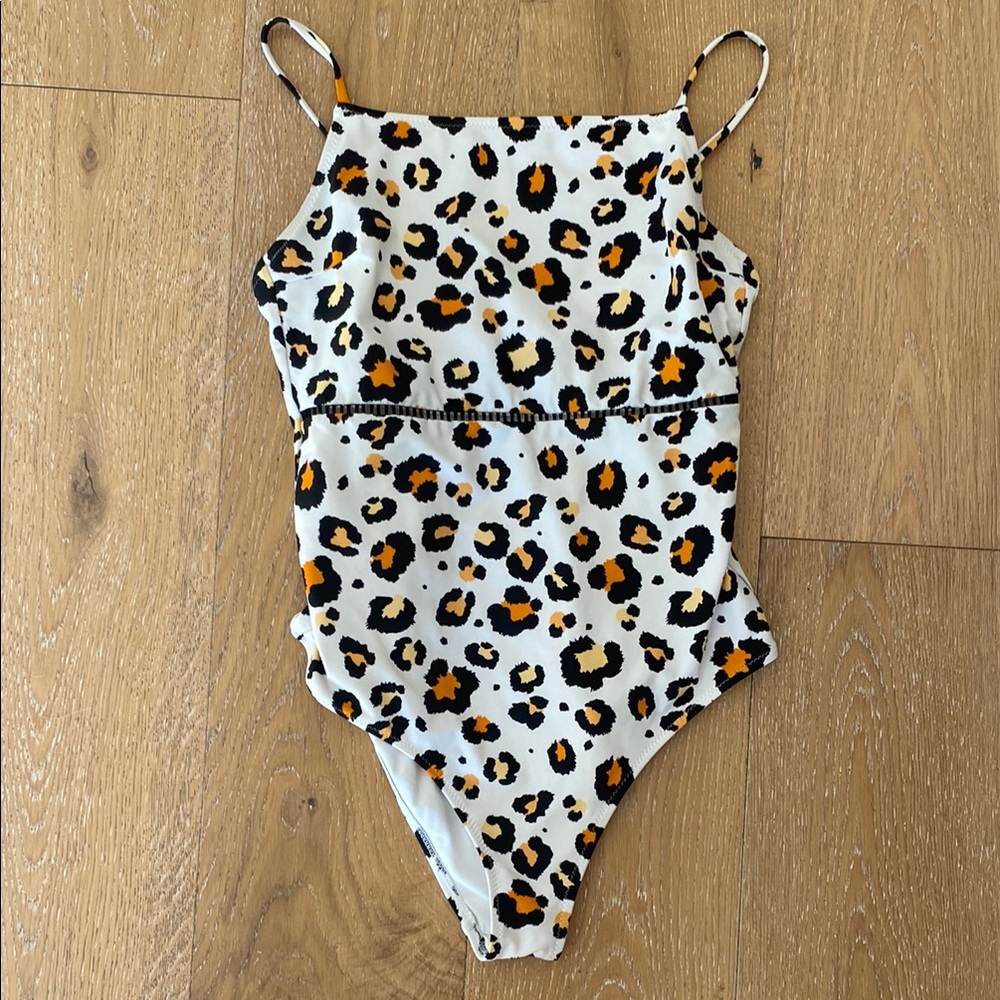 CUPSHE (L) Cheetah Print One Piece SWIMSUIT